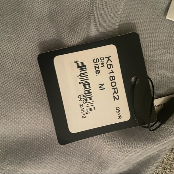 St. John wool knit - Picture 5 of 5